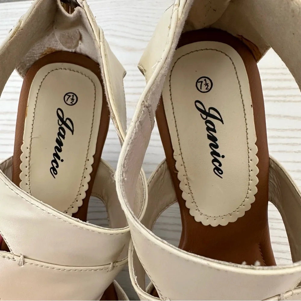 Cute Platform Wedge Sandals Zip Up Peep Toe Cream Size 7.5